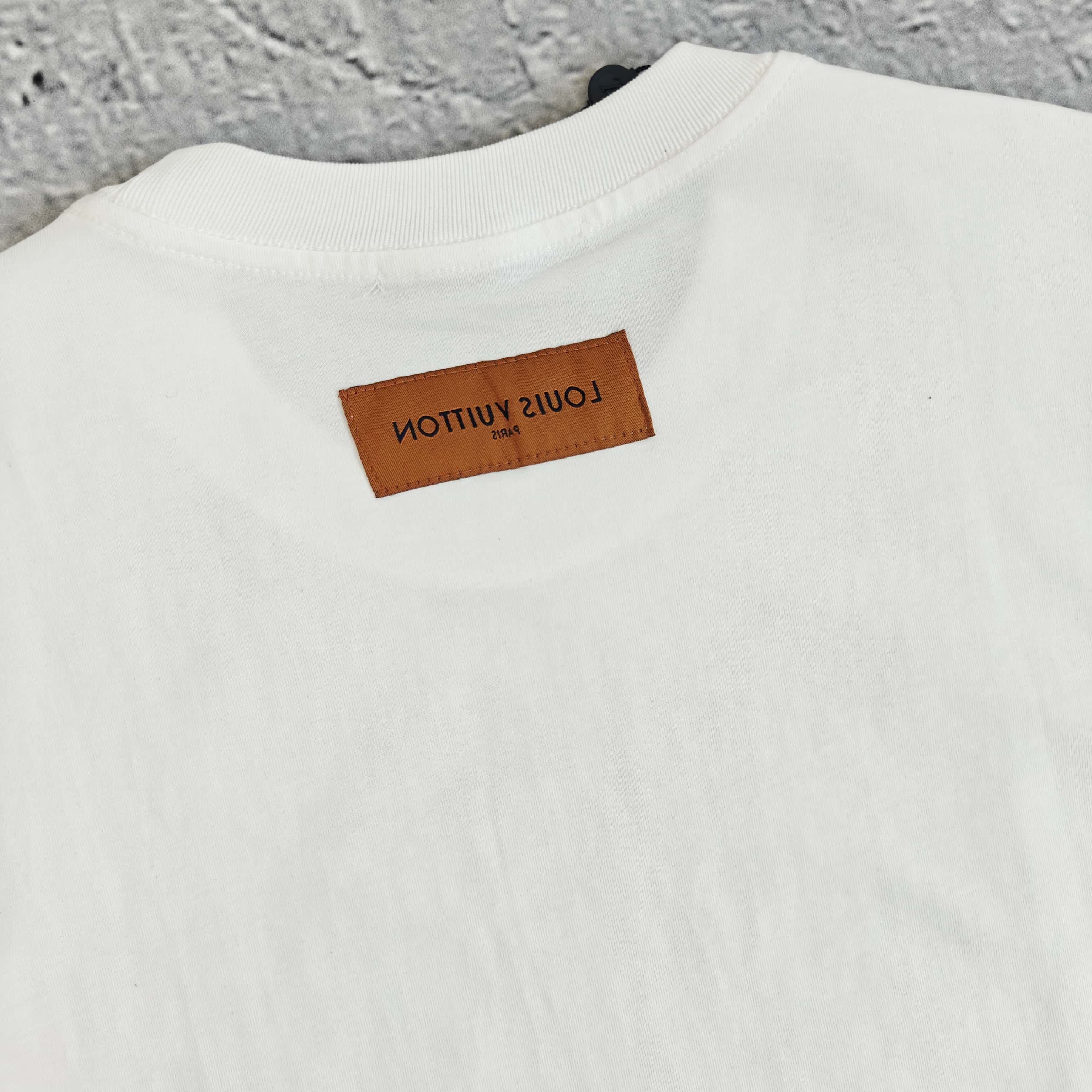 Louis Vuitton T-Shirt 528618 STZ