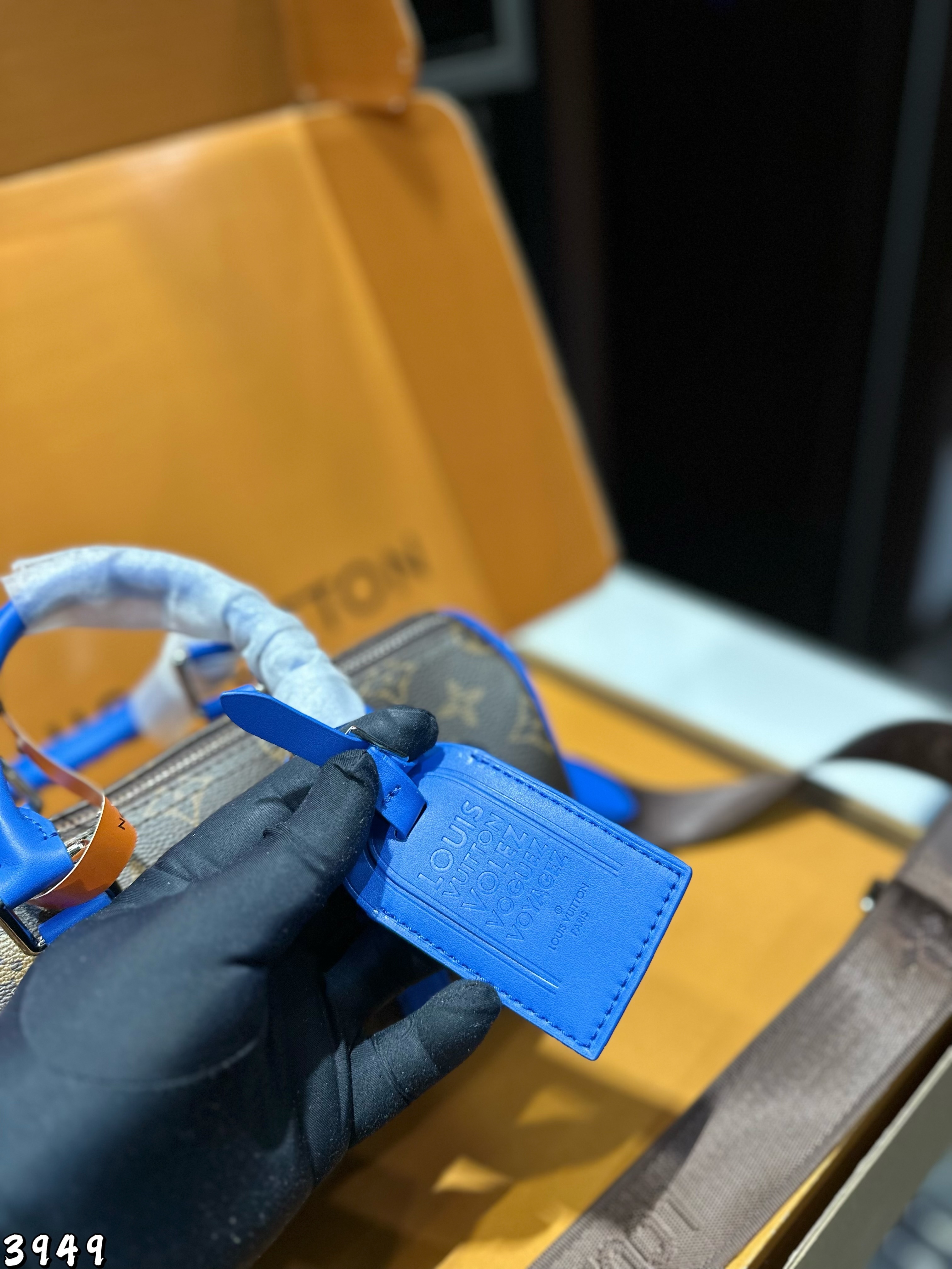Louis Vuitton Bag BG868062