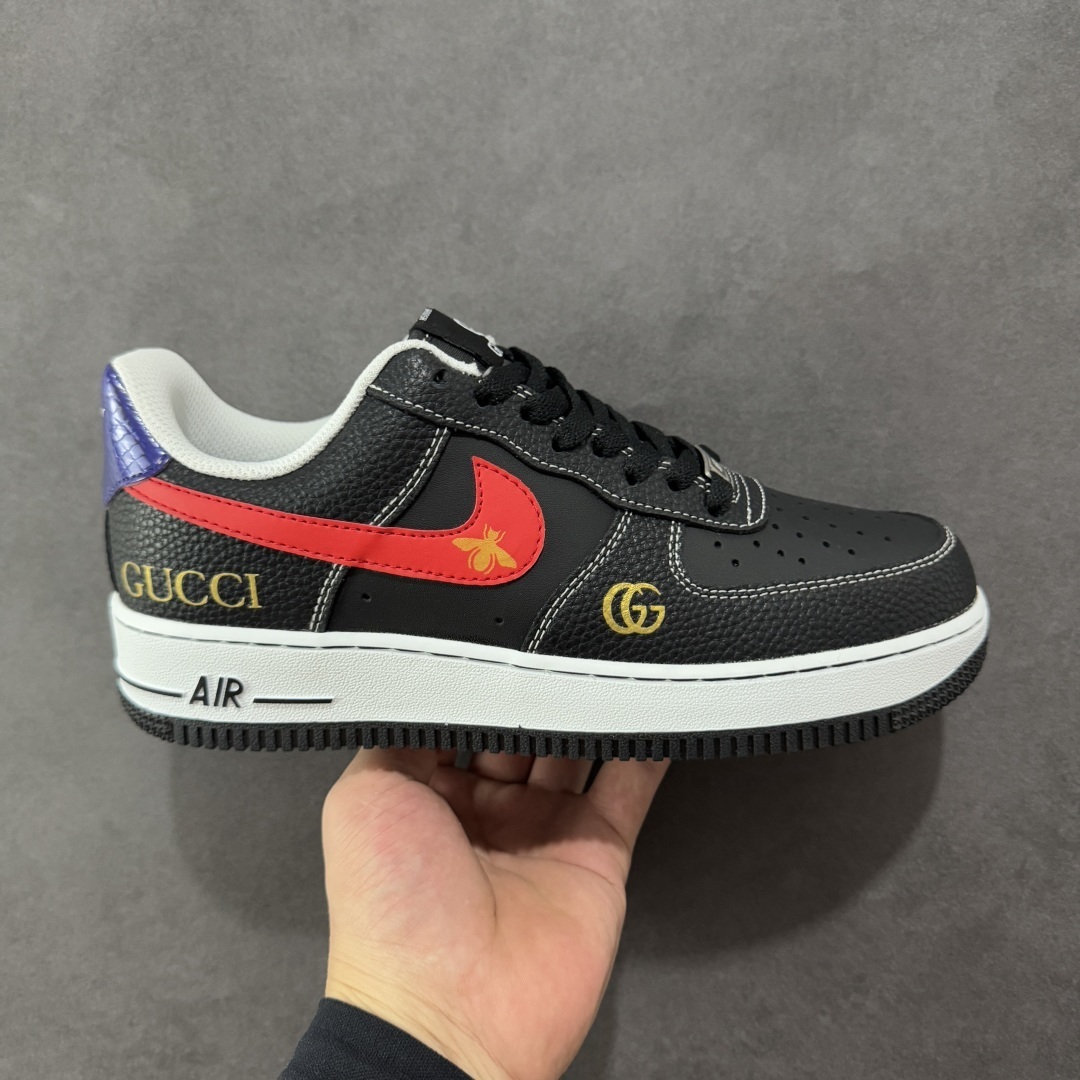 Nike Sneakers SH528349