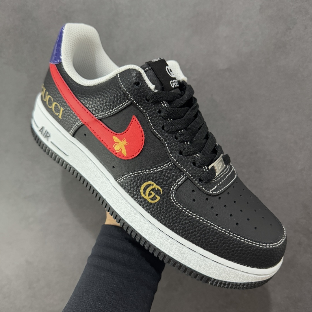 Nike Sneakers SH528349