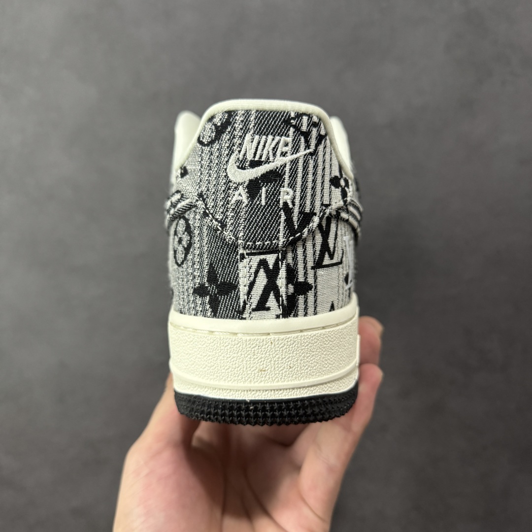 Nike Sneakers SH528348