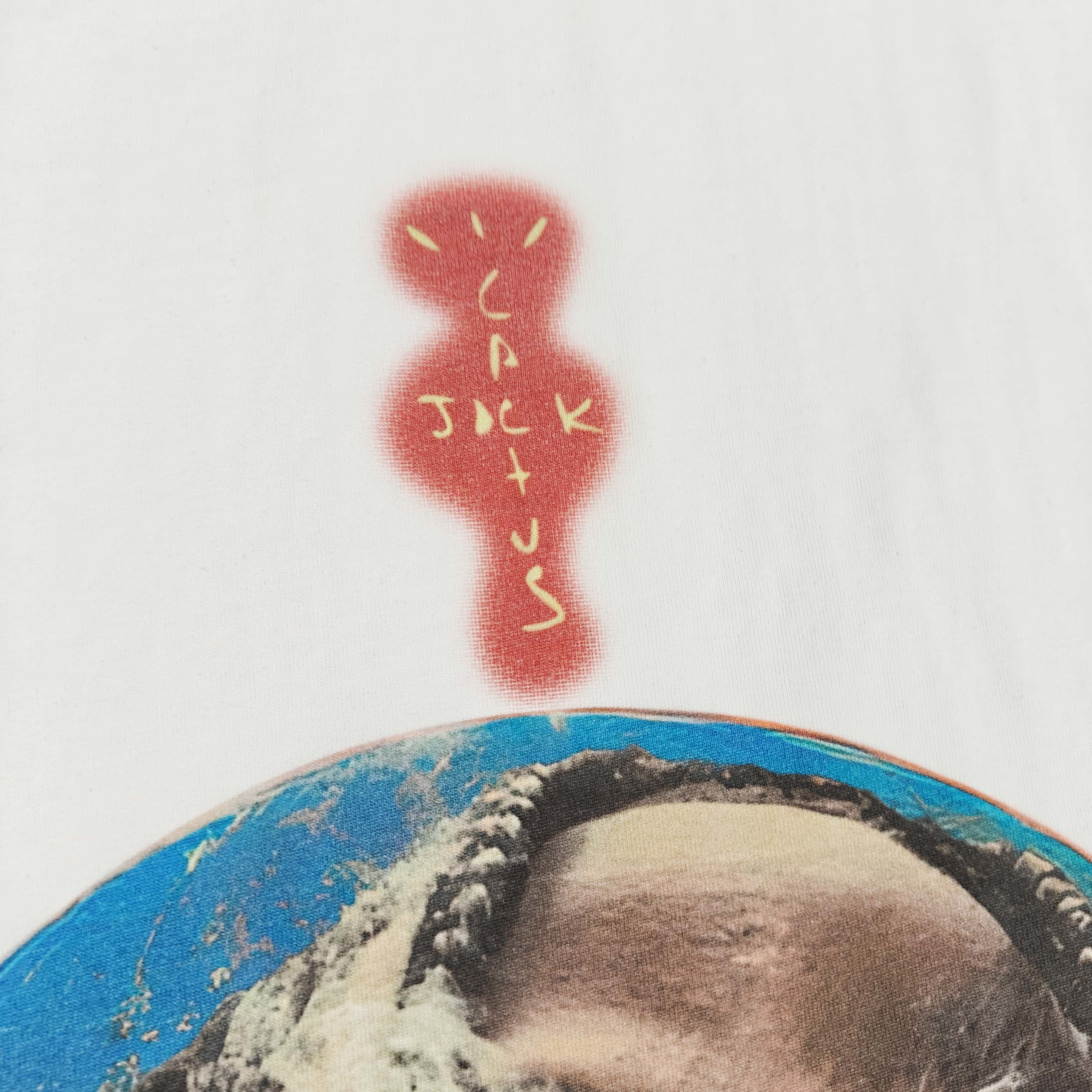 白色胸前大印花短袖T恤 - 踹 528332 （GZ）