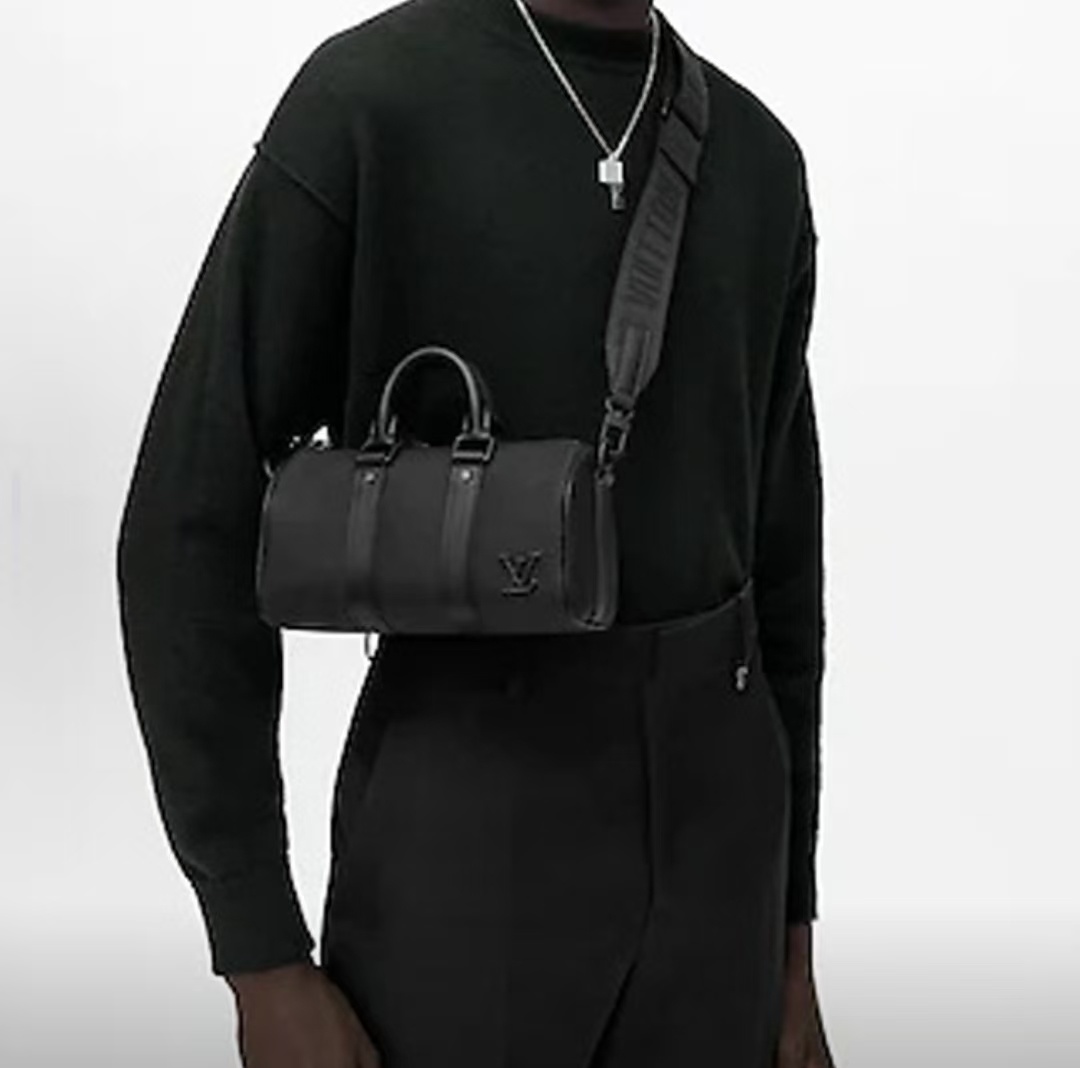 Louis Vuitton Bag BG868055