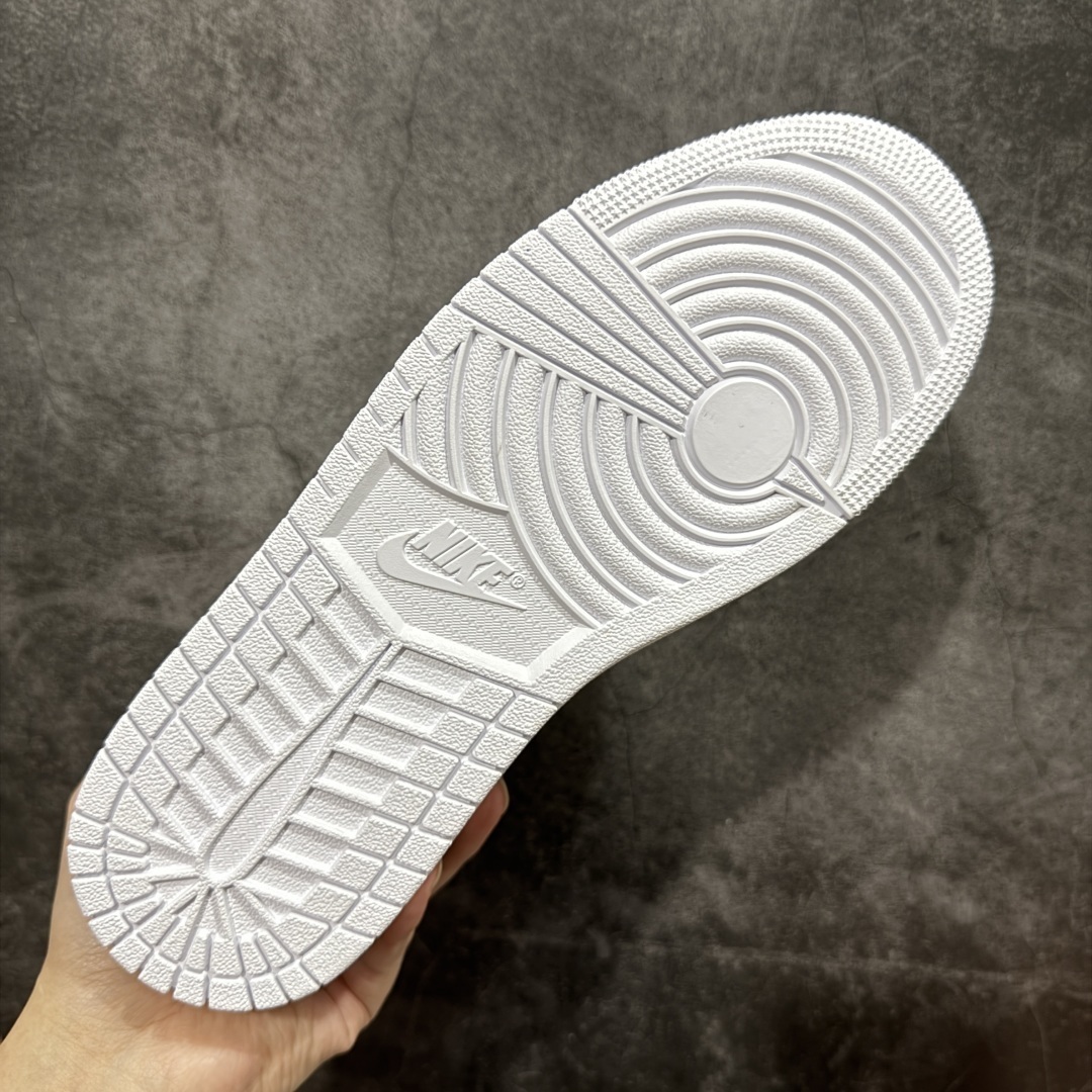 Nike Sneakers SH528401