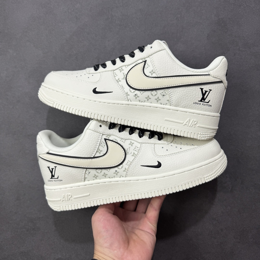 Nike Sneakers SH528337