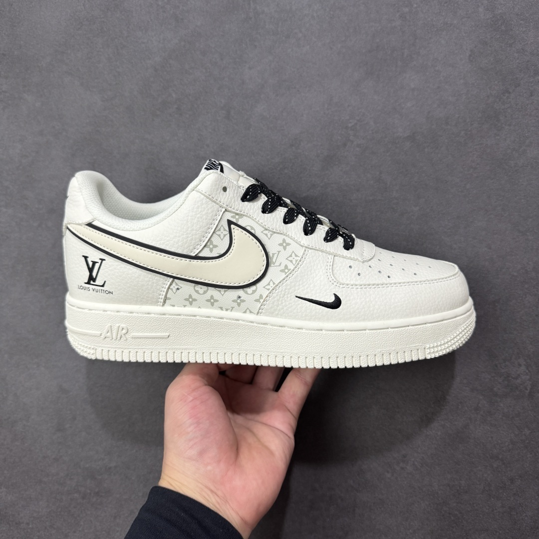 Nike Sneakers SH528337