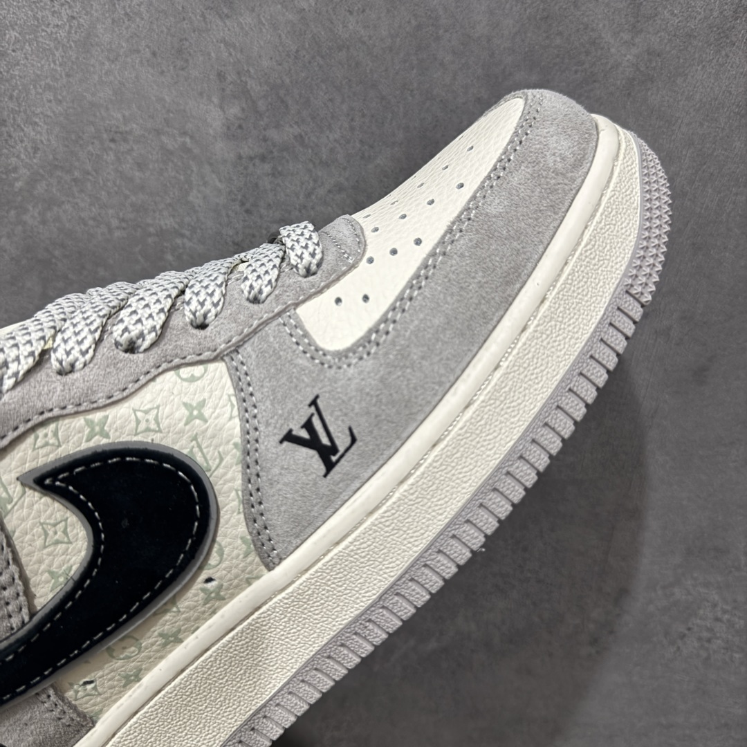 Nike Sneakers SH528331