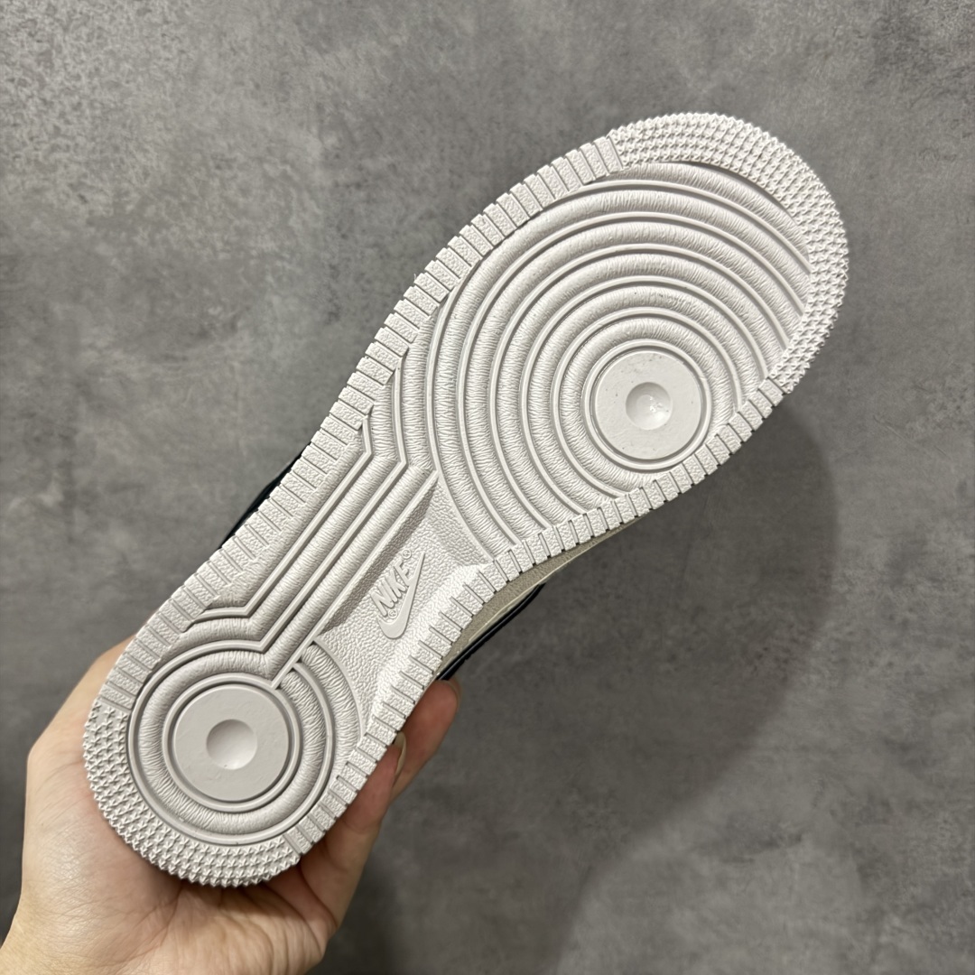 Nike Sneakers SH528331