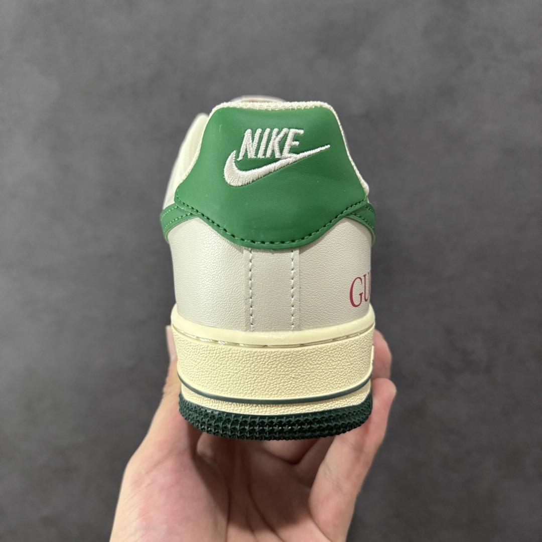 Nike Sneakers SH528350