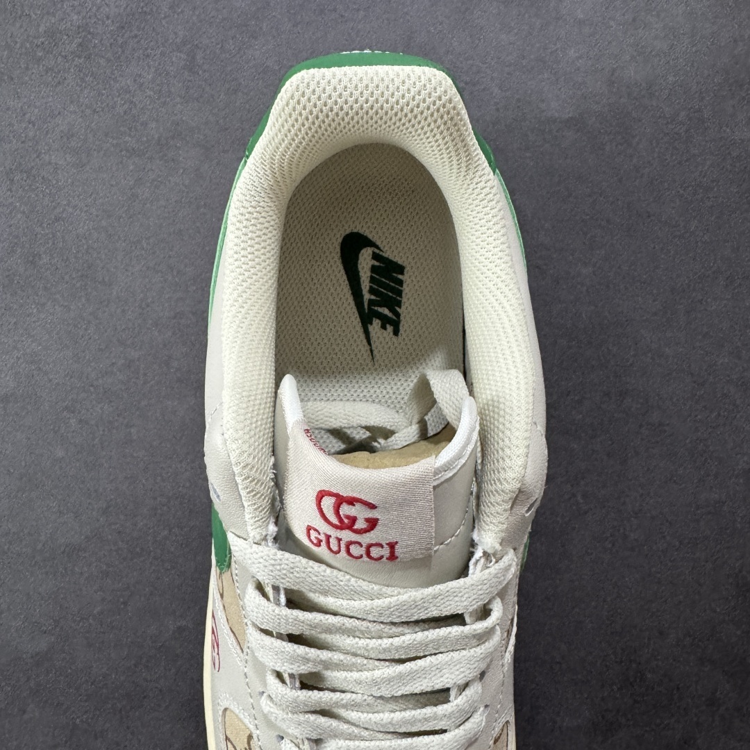 Nike Sneakers SH528350