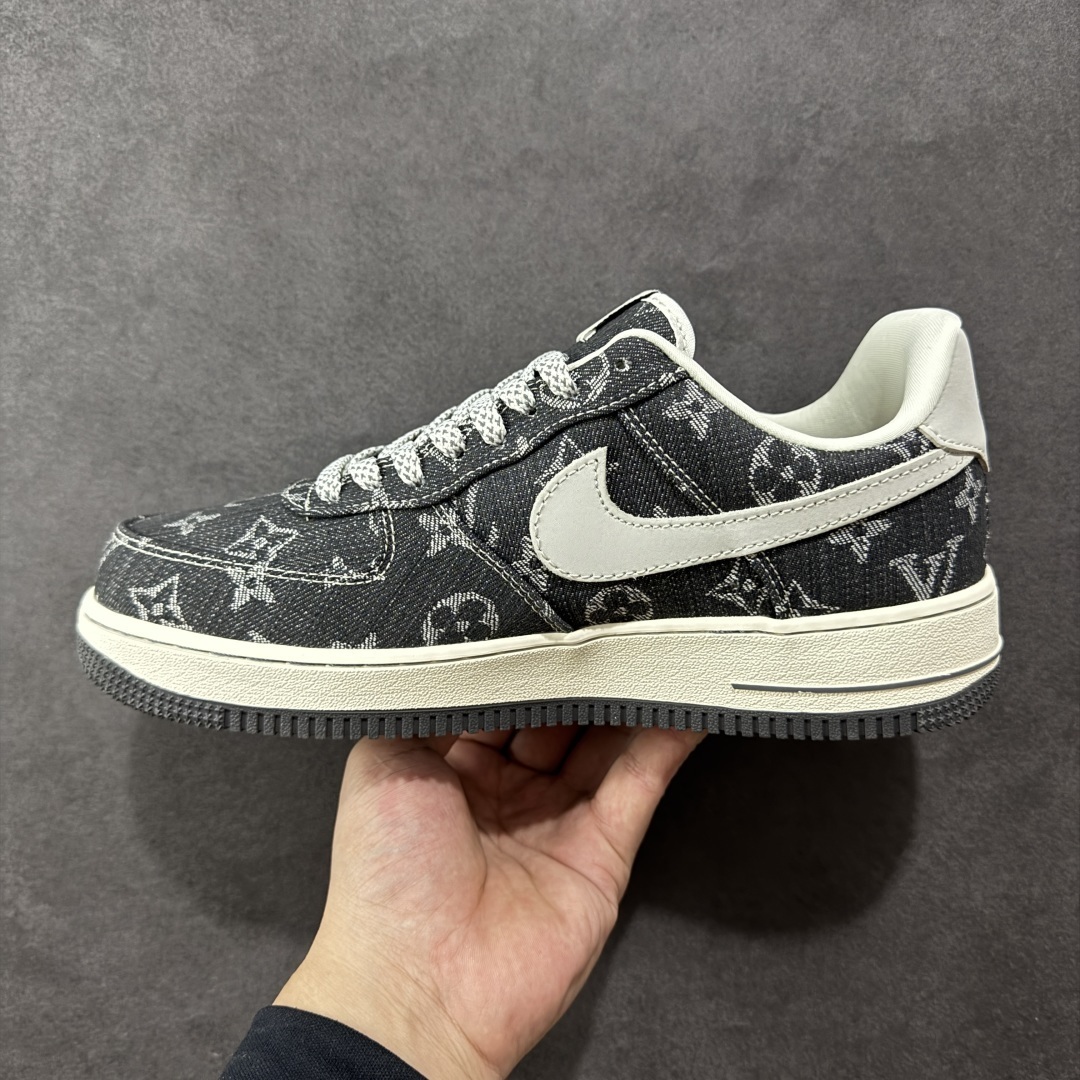 Nike Sneakers SH528353