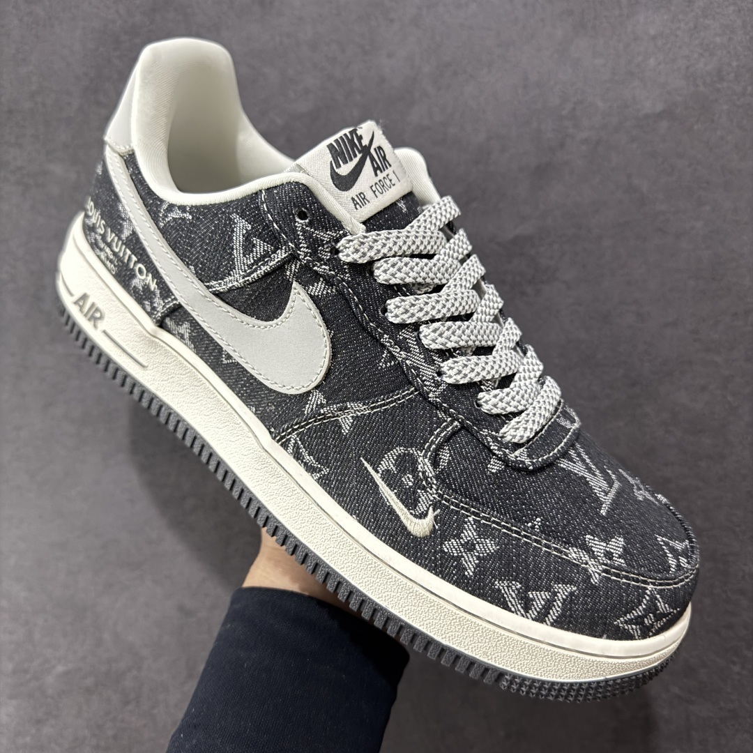 Nike Sneakers SH528353