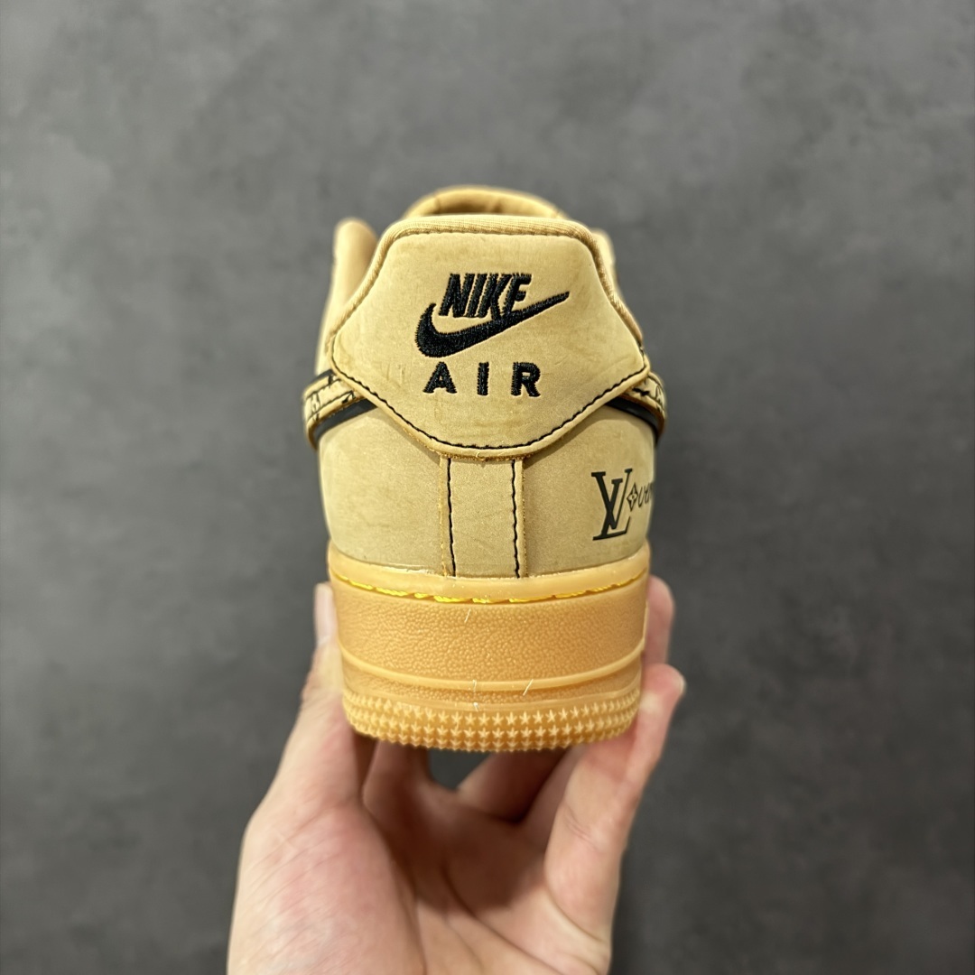 Nike Sneakers SH528339