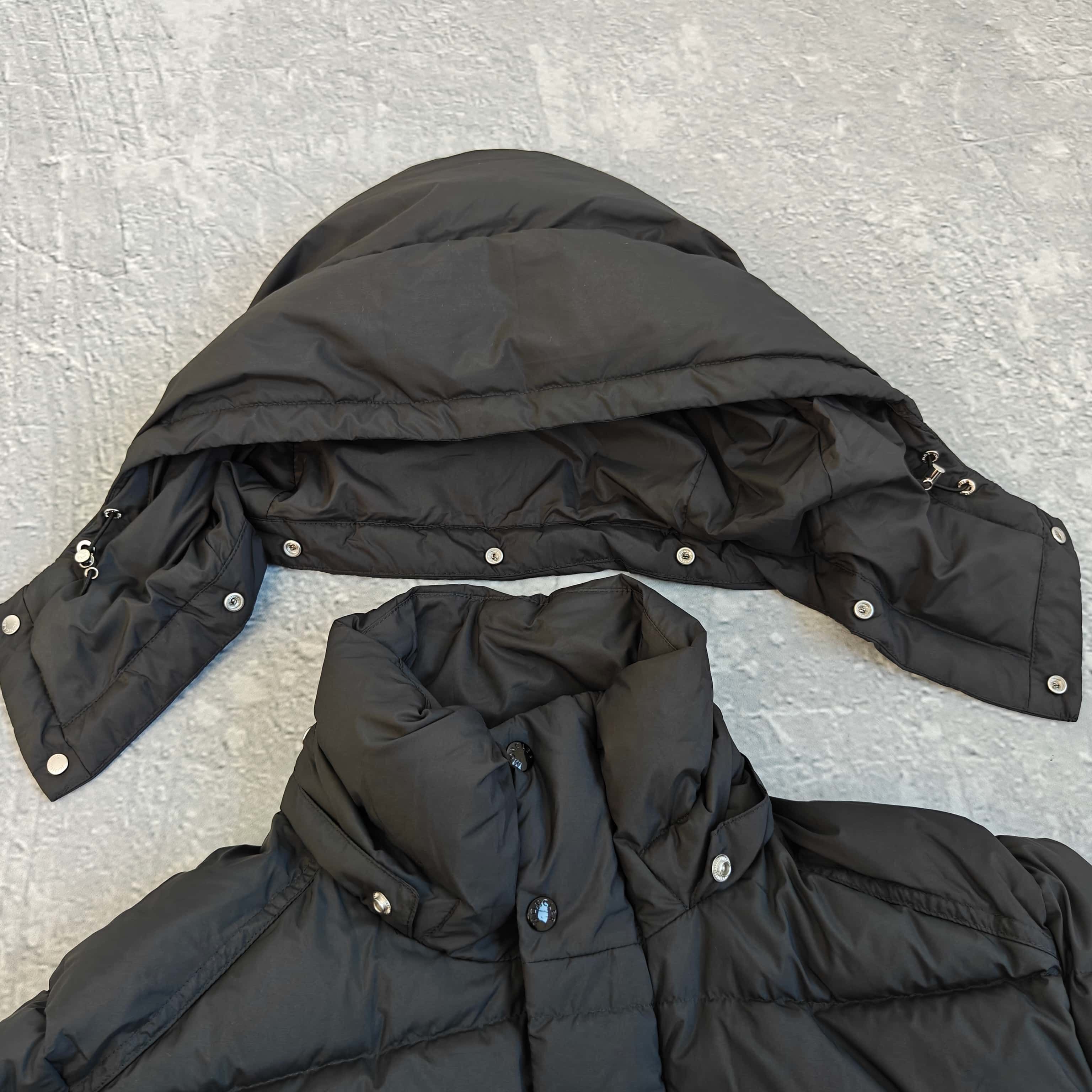 哑光连帽羽绒服-梦 528973