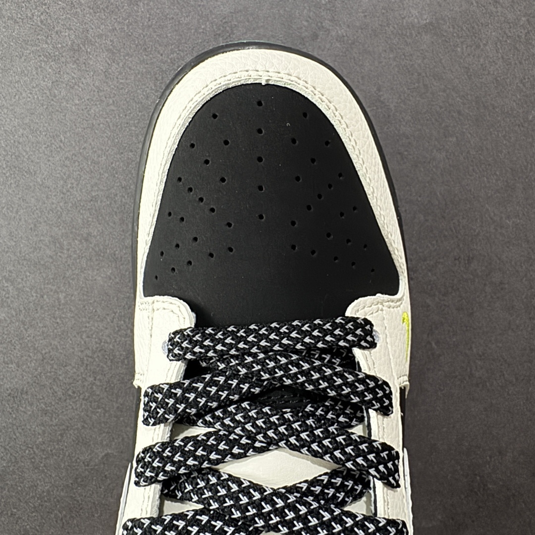 Nike Dunk Sneakers SH528362