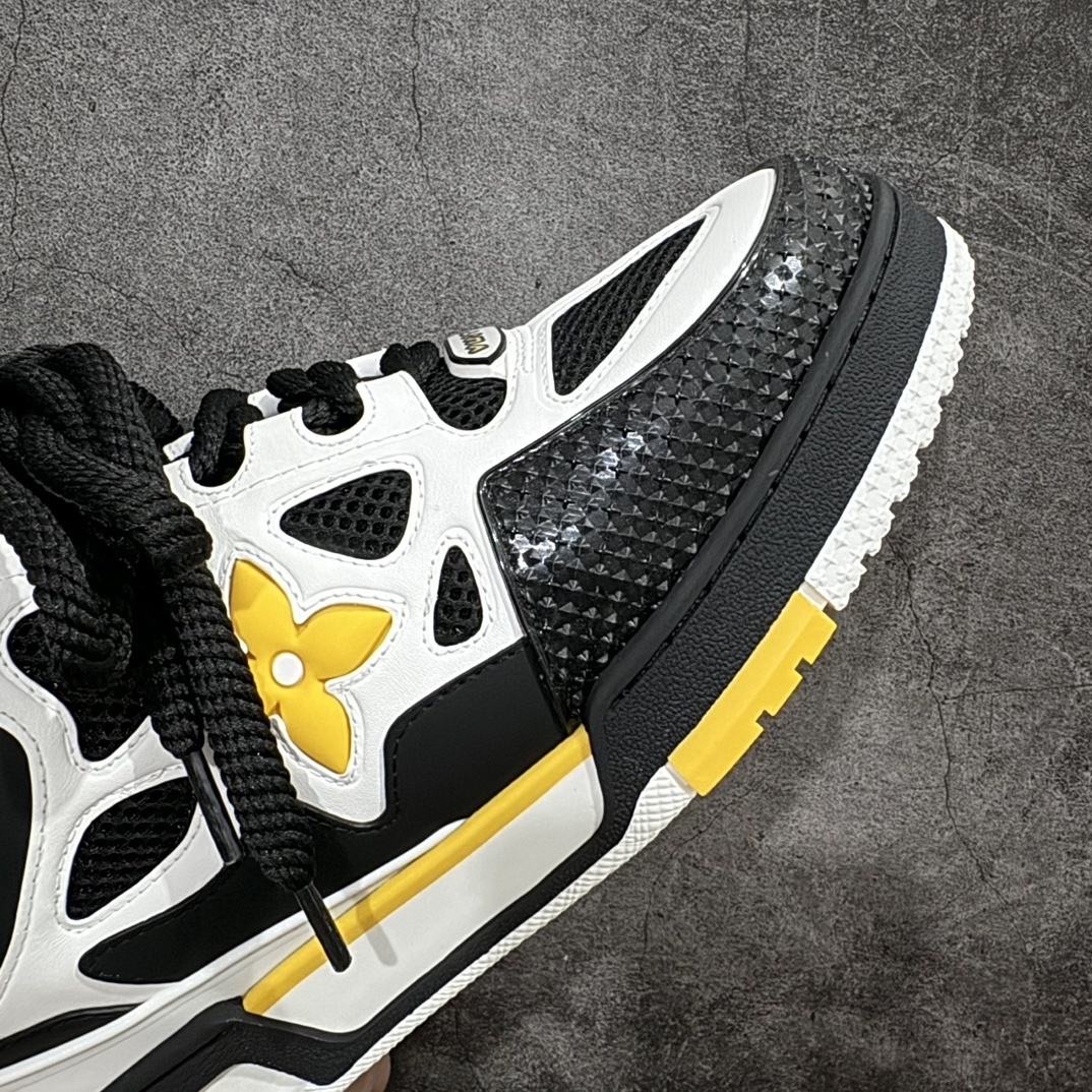 Louis Vuitton Sneakers SH528115
