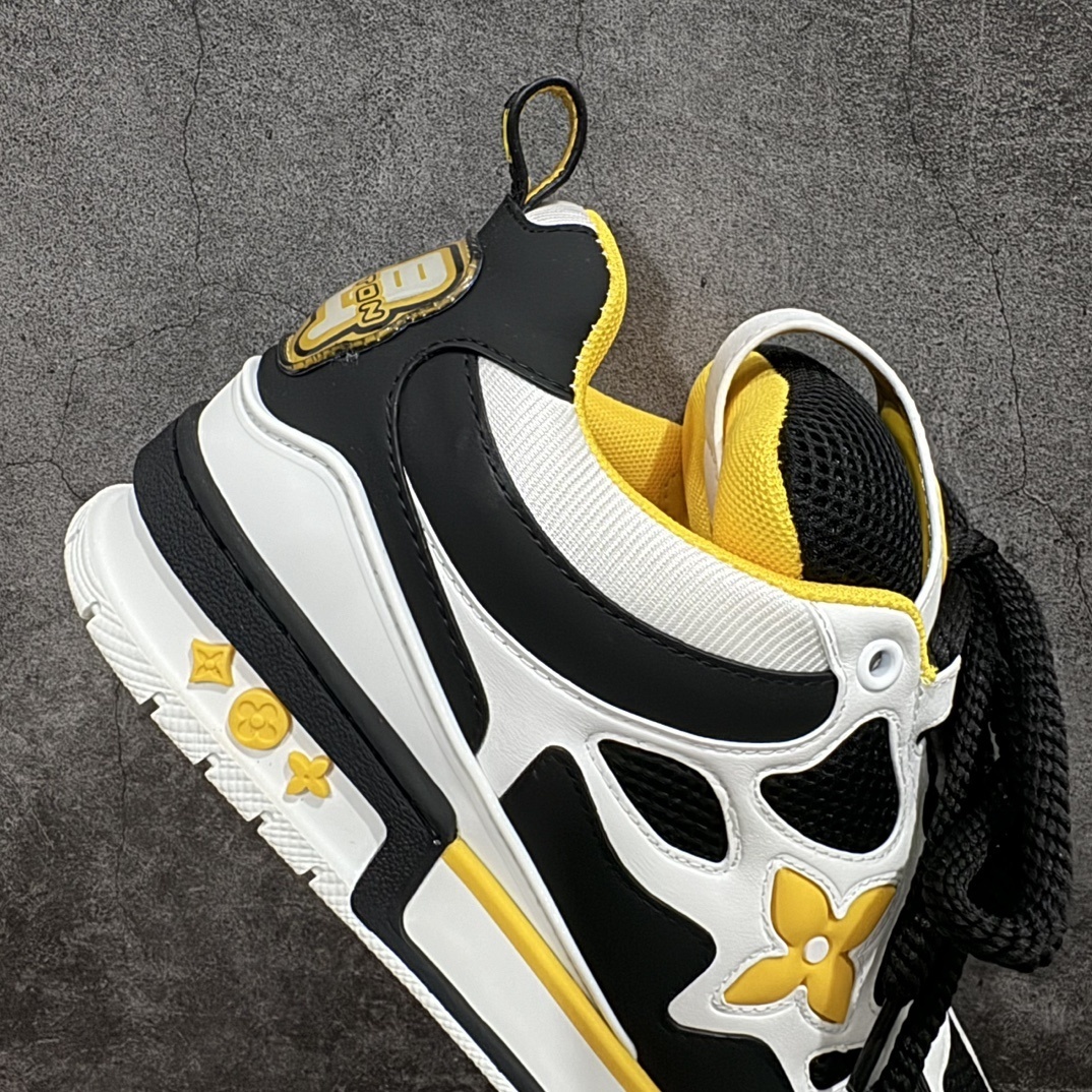 Louis Vuitton Sneakers SH528115