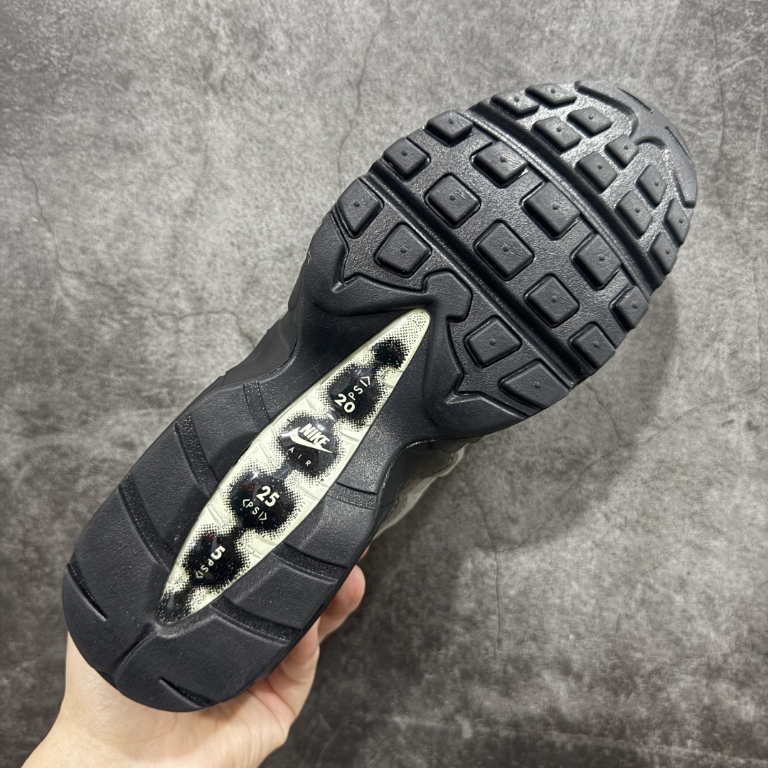 Nike Sneakers SH528017