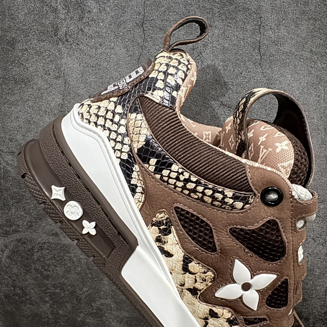 Louis Vuitton Sneakers SH528120