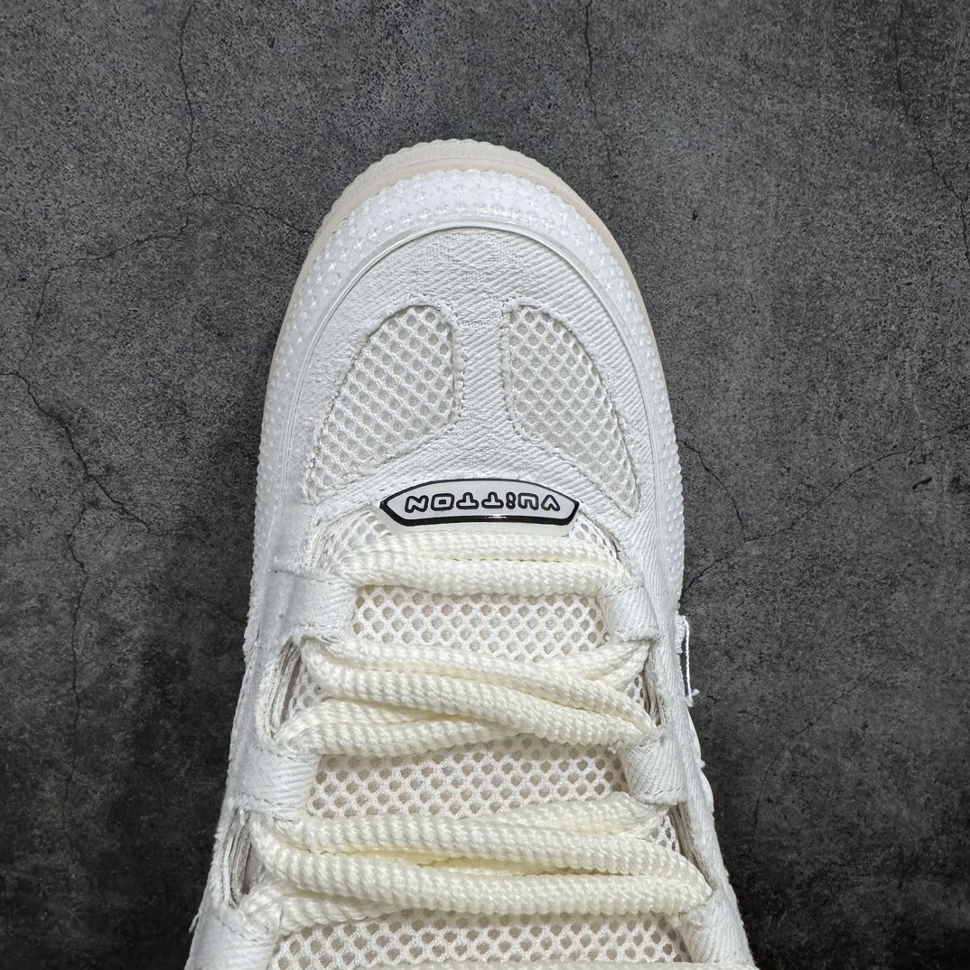 Louis Vuitton Sneakers SH528117