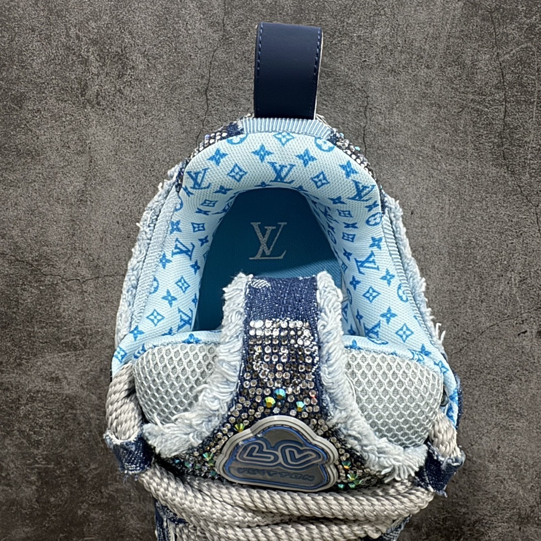Louis Vuitton Sneakers SH528119