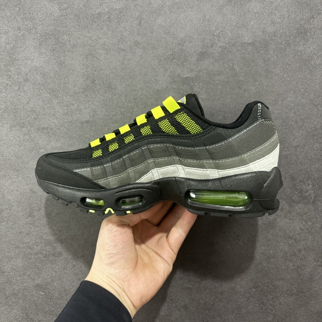 Nike Sneakers SH528025