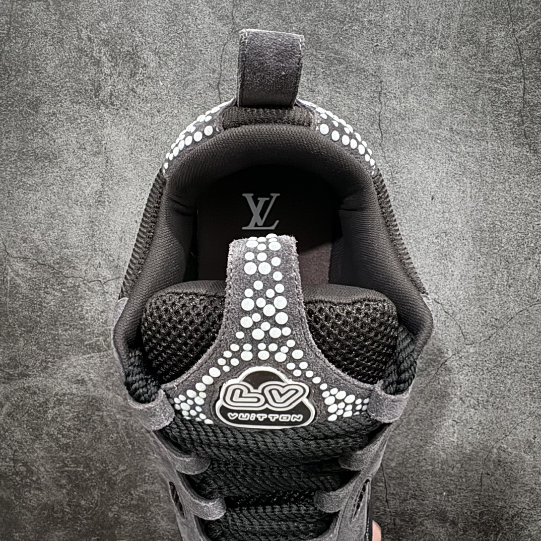 Louis Vuitton Sneakers SH528116