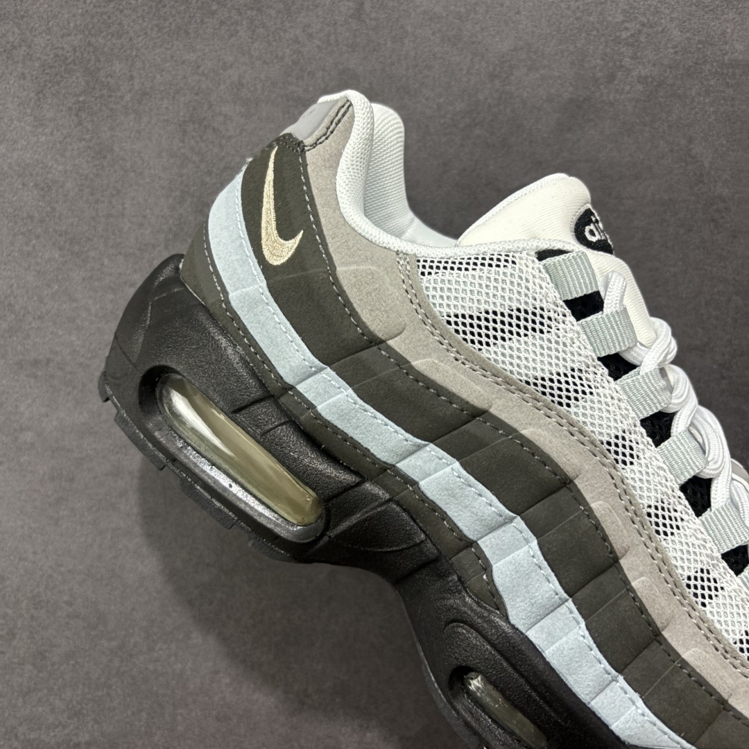 Nike Sneakers SH528022