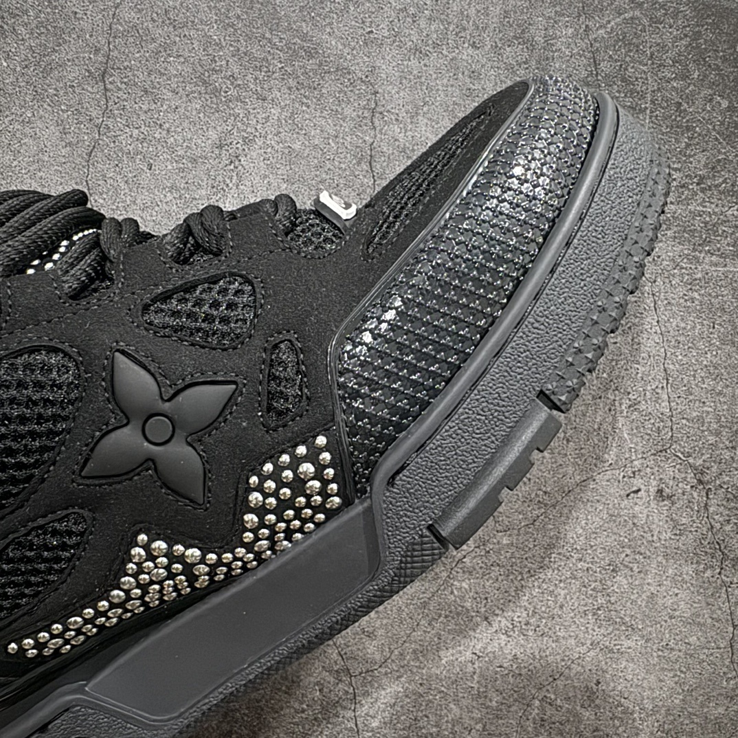 Louis Vuitton Sneakers SH528113