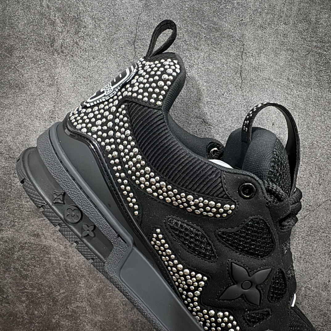 Louis Vuitton Sneakers SH528113
