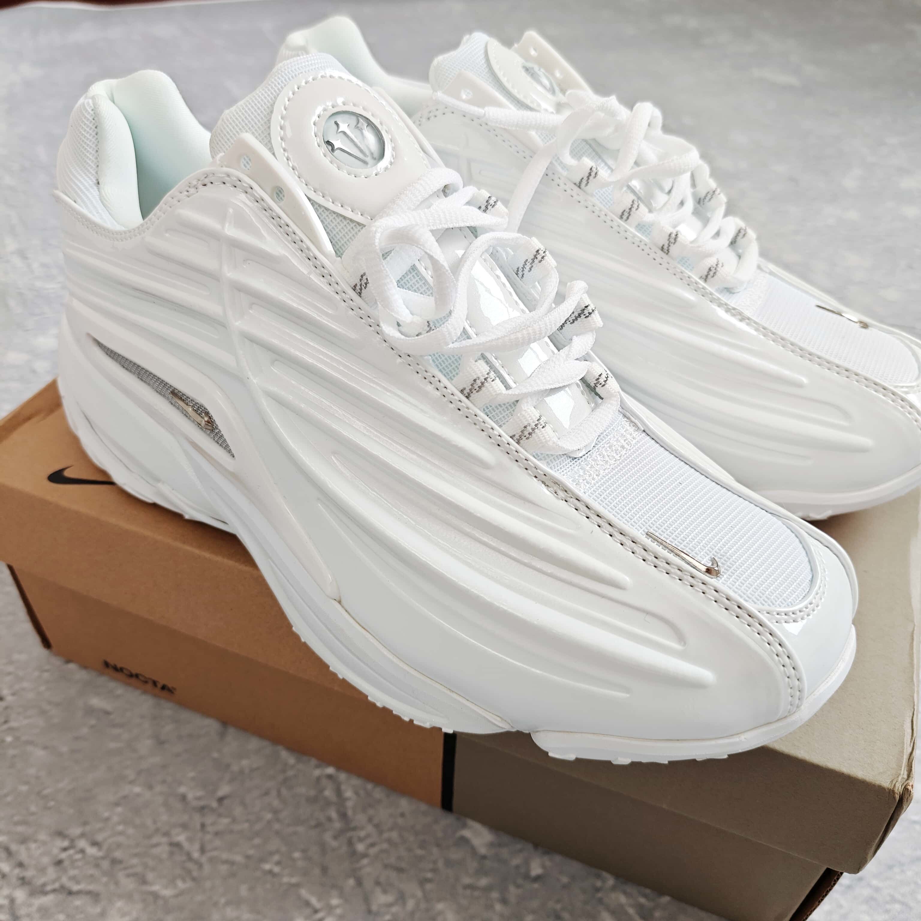Nike Sneakers SH528005