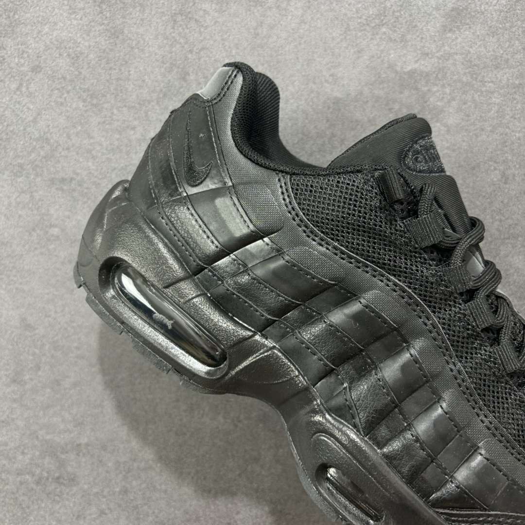 Nike Sneakers SH528024