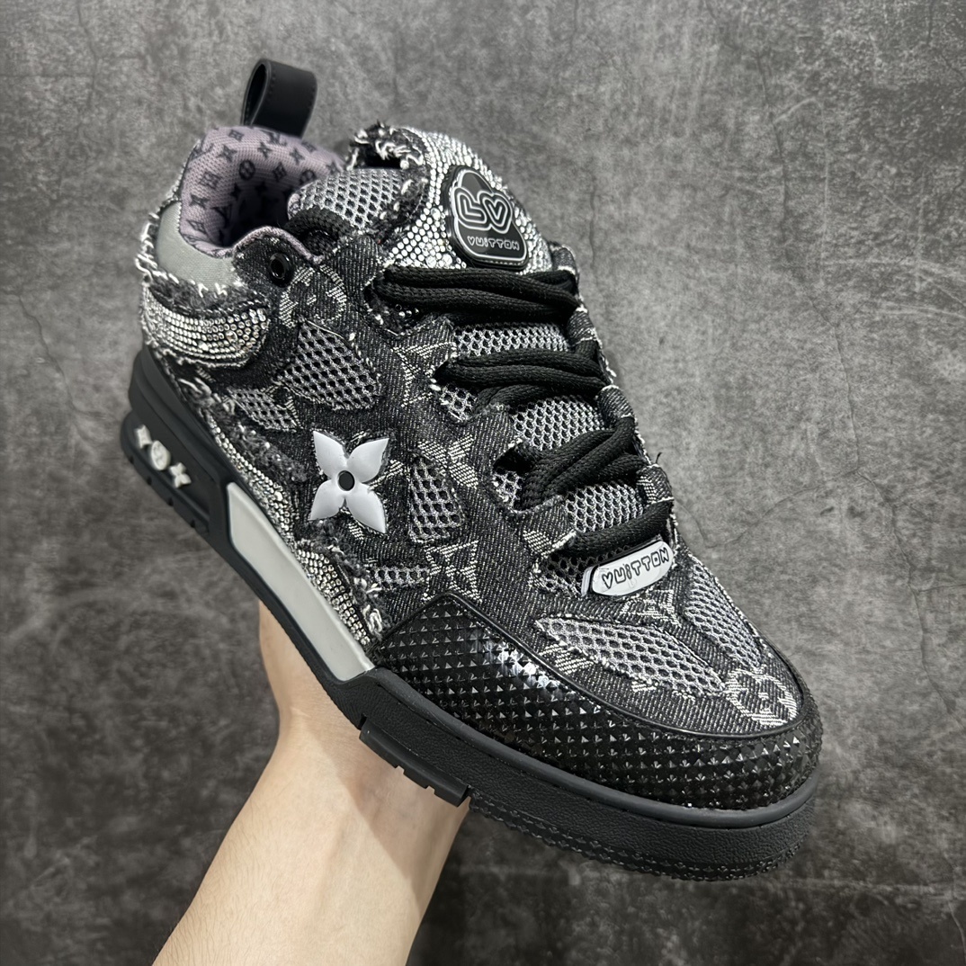 Louis Vuitton Sneakers SH528118