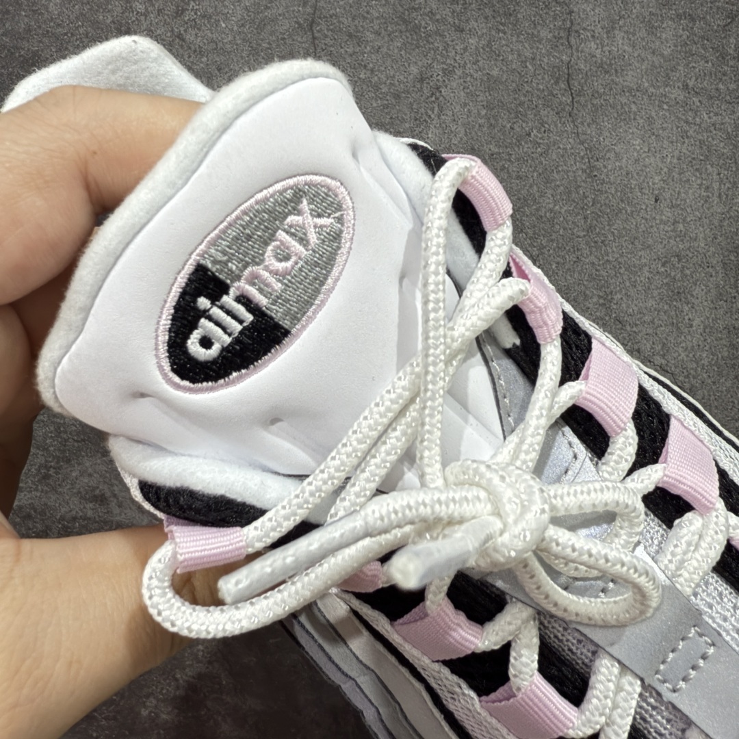 Nike Sneakers SH528006