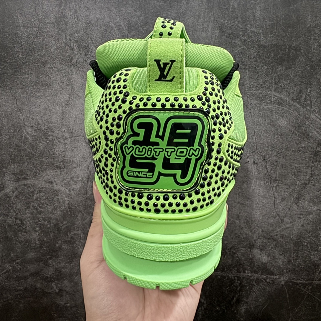 Louis Vuitton Sneakers SH528112