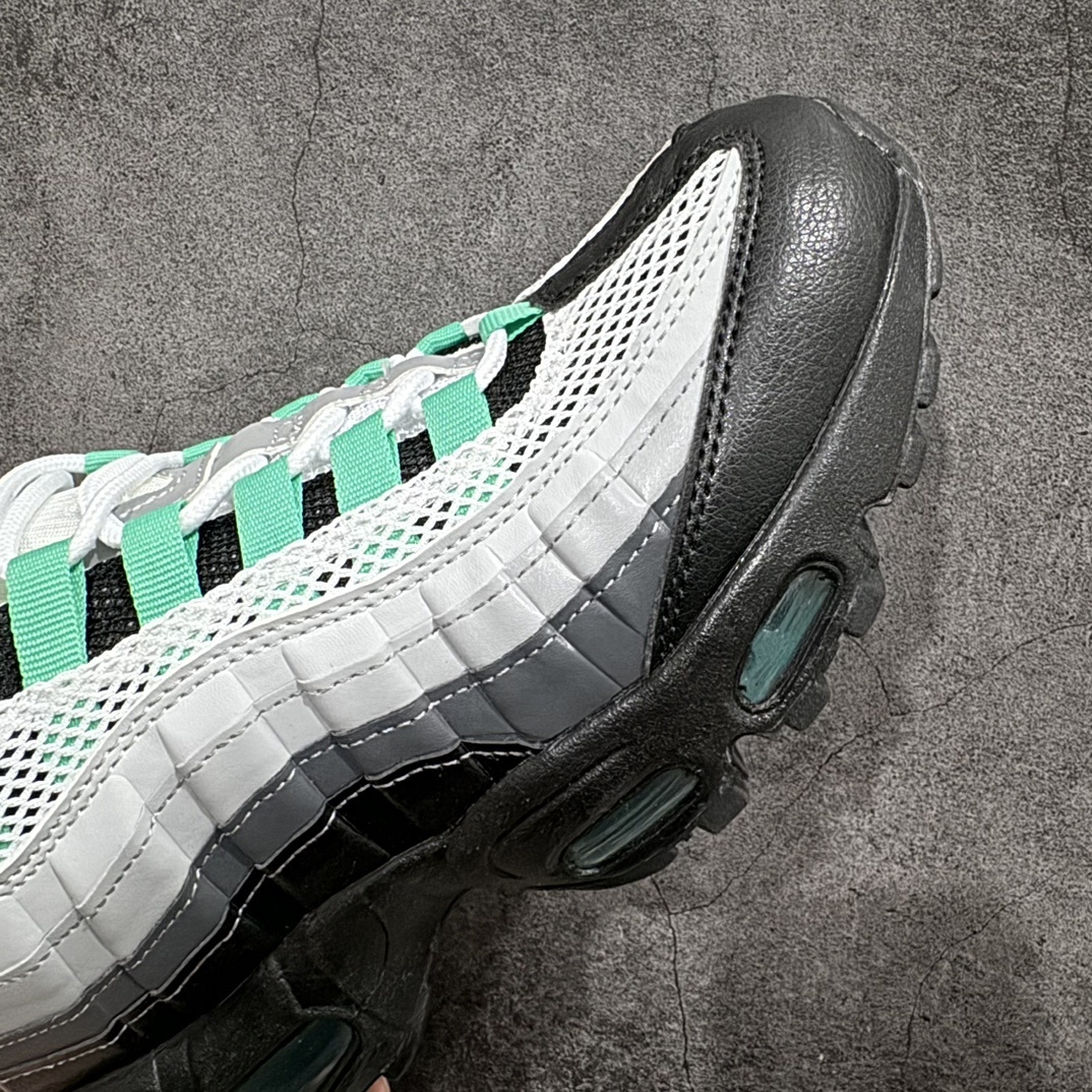Nike Sneakers SH528031