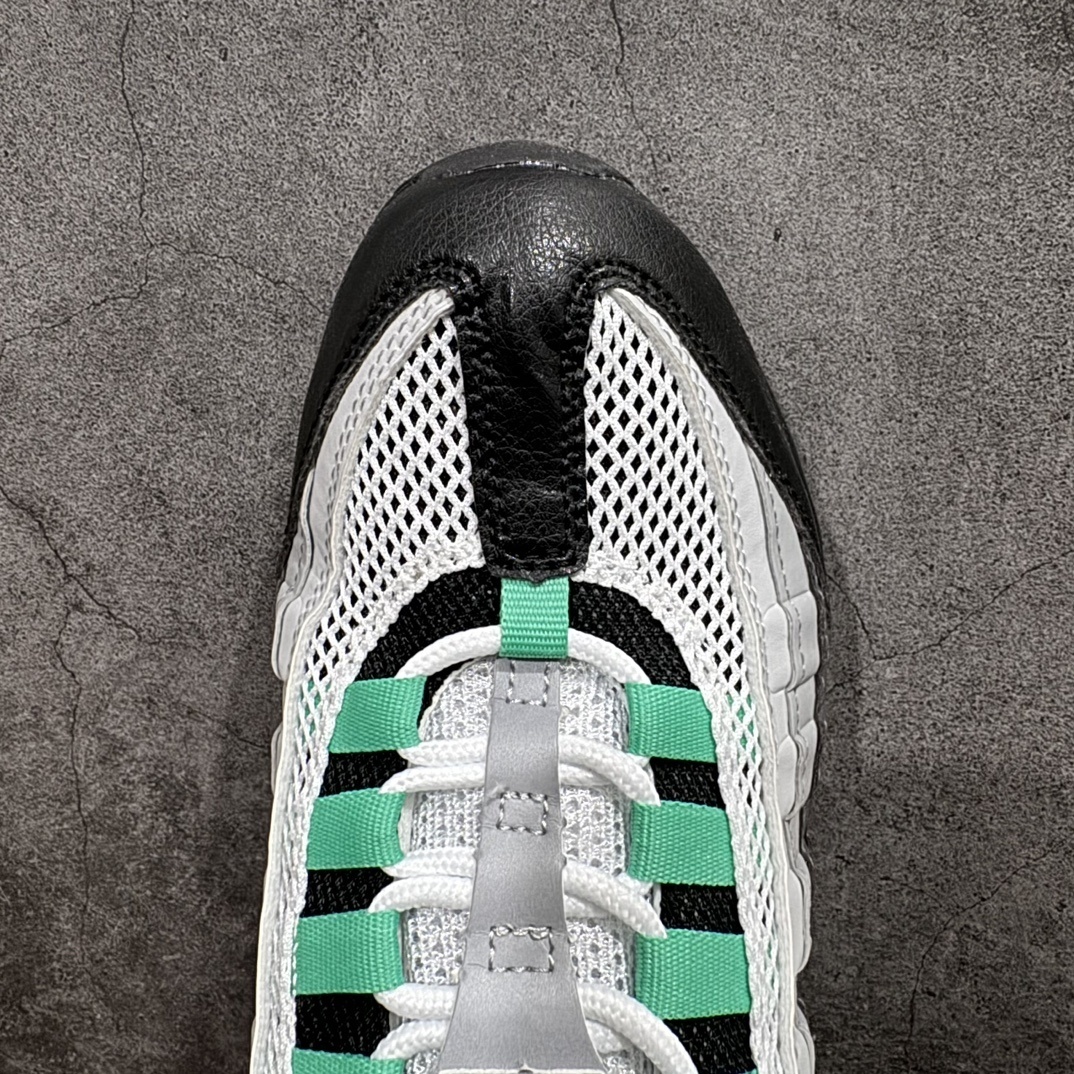 Nike Sneakers SH528031