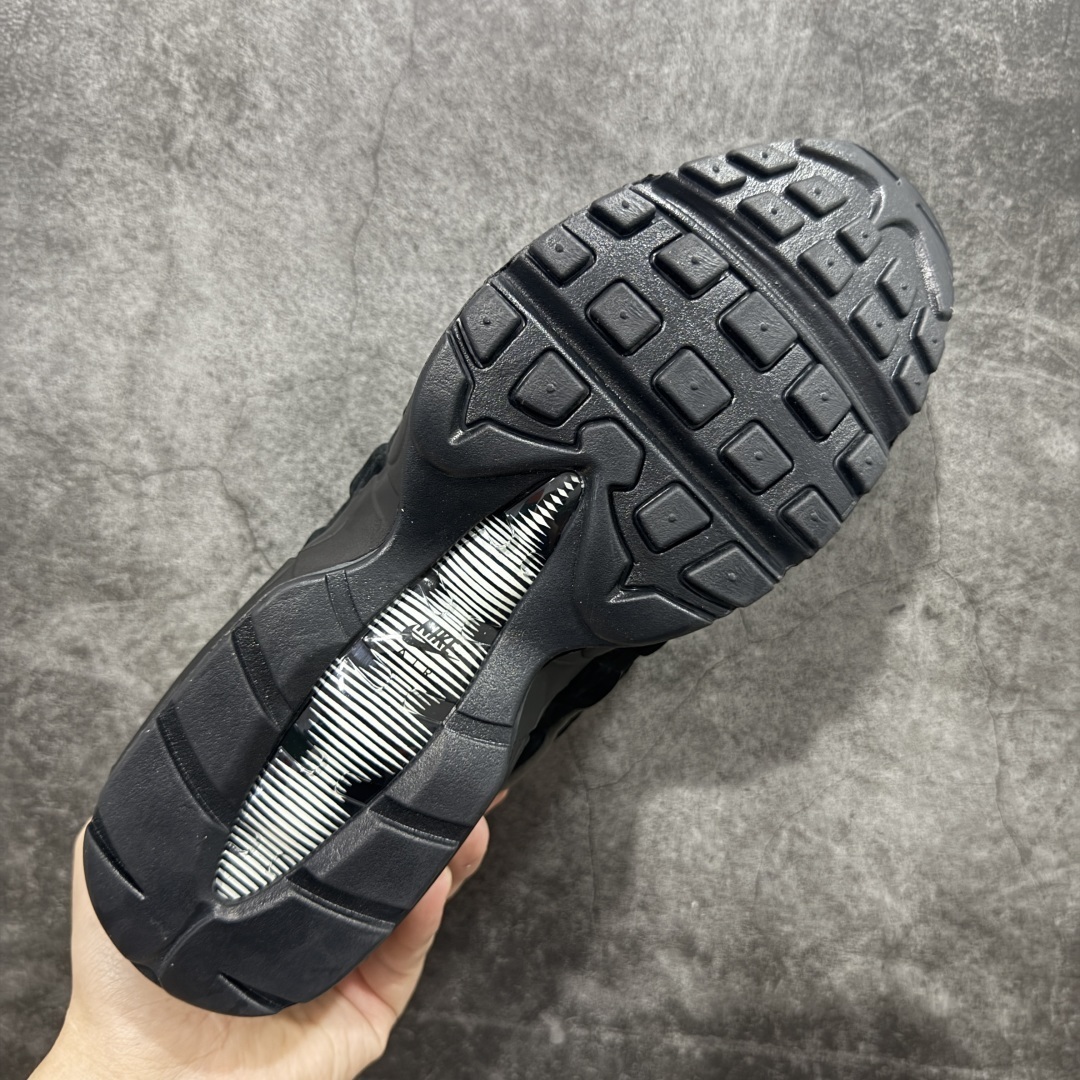 Nike Sneakers SH528021