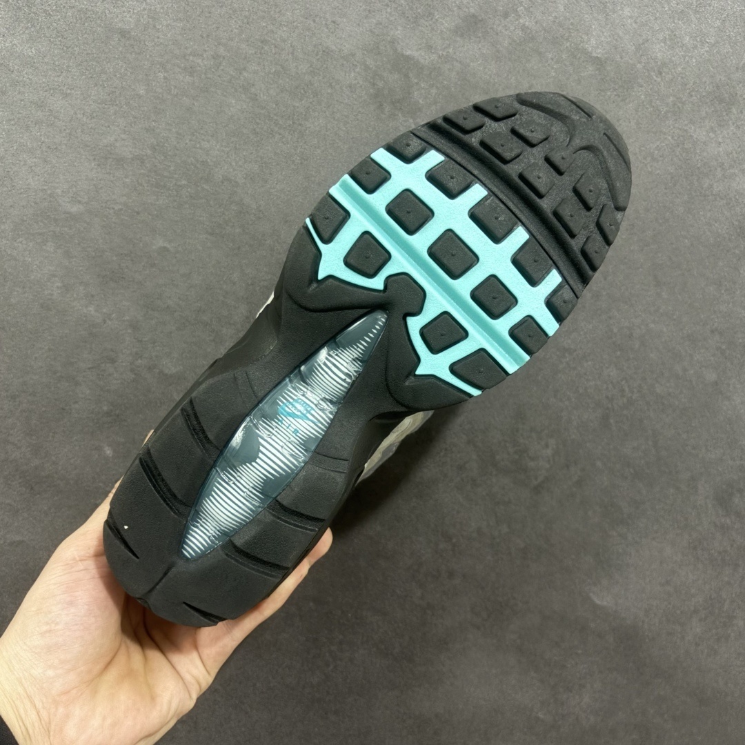 Nike Sneakers SH528028