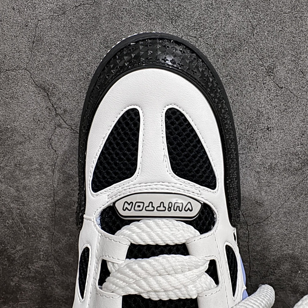 Louis Vuitton Sneakers SH528110