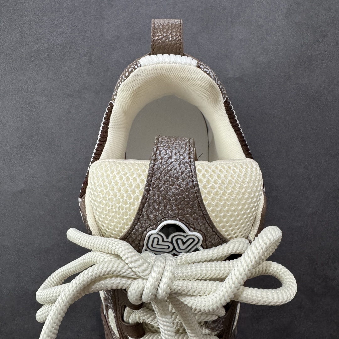 Louis Vuitton Sneakers SH528095