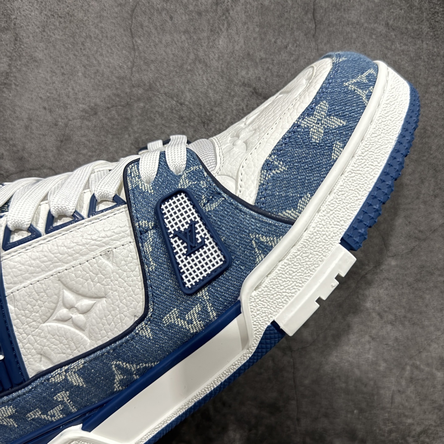 Louis Vuitton Sneakers T538001