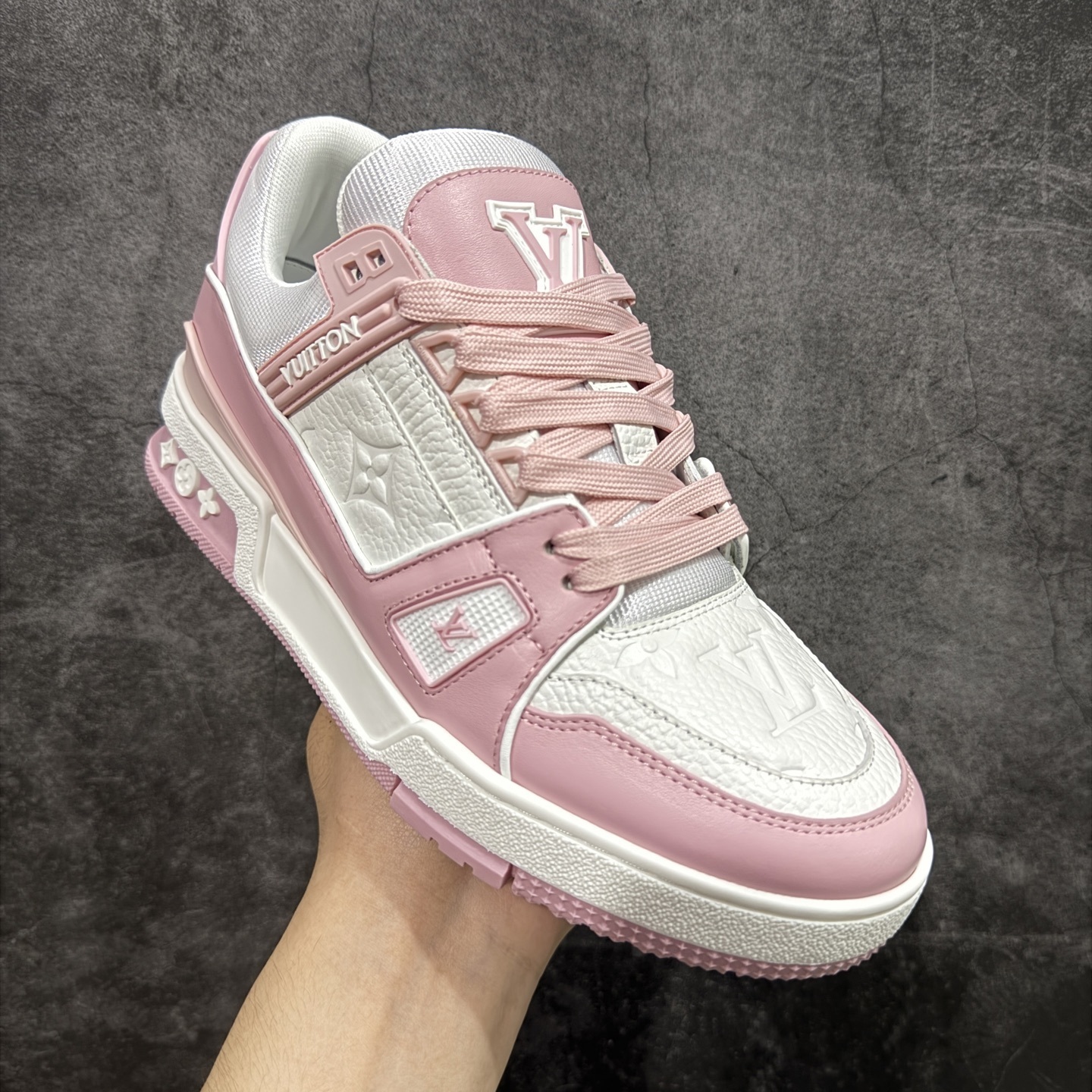 Louis Vuitton Sneakers T538005