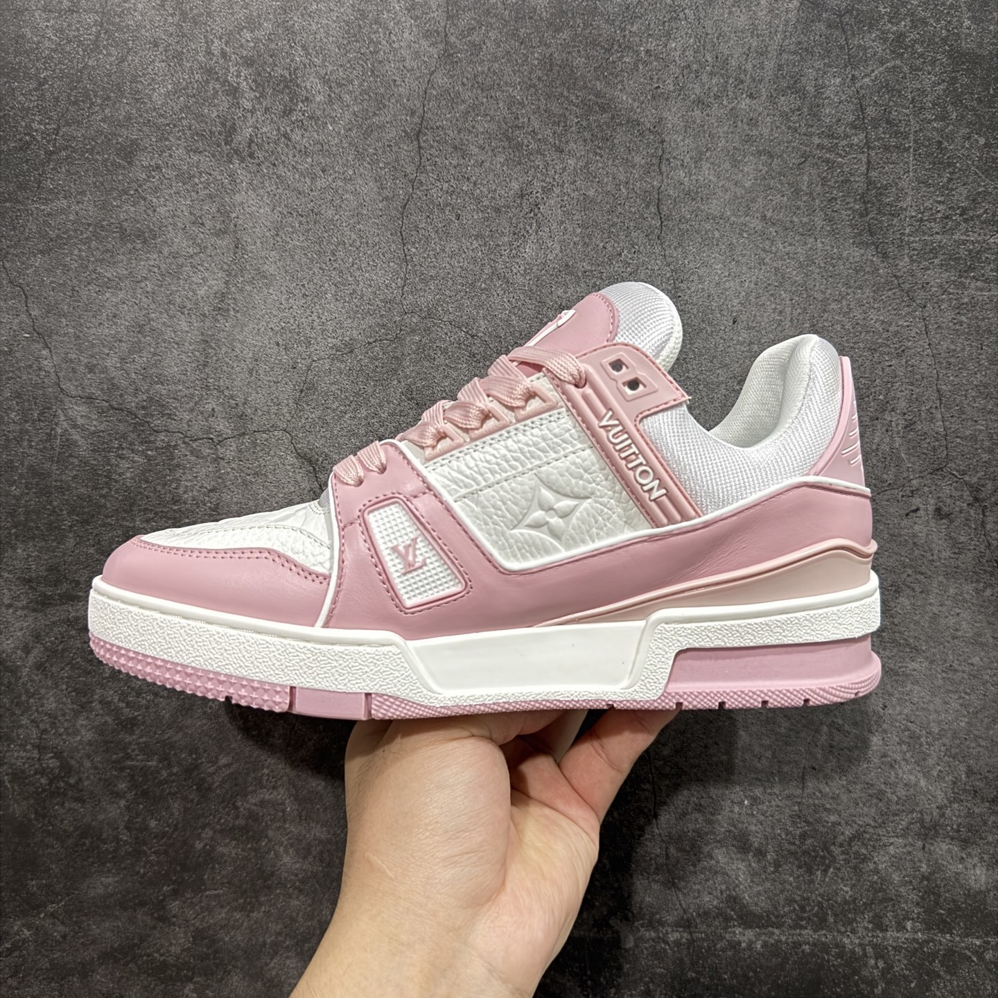 Louis Vuitton Sneakers T538005