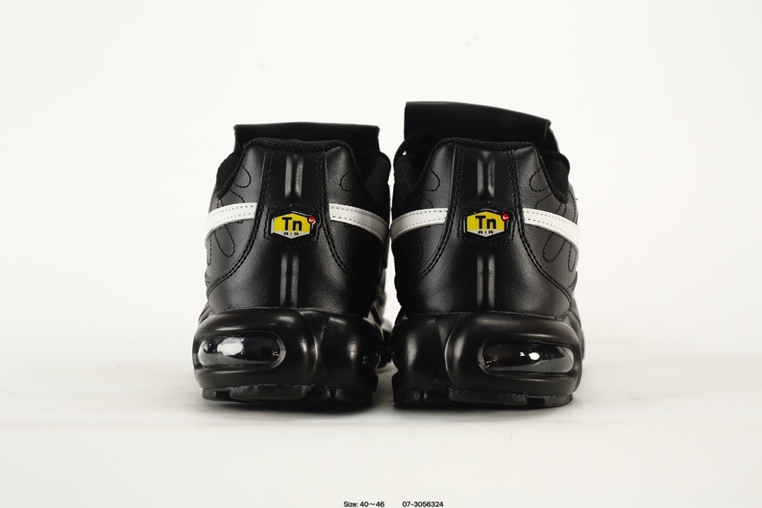Nike Sneakers SH528135