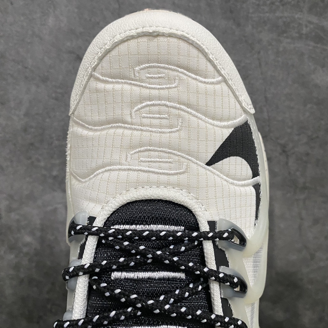 Nike Sneakers SH528133
