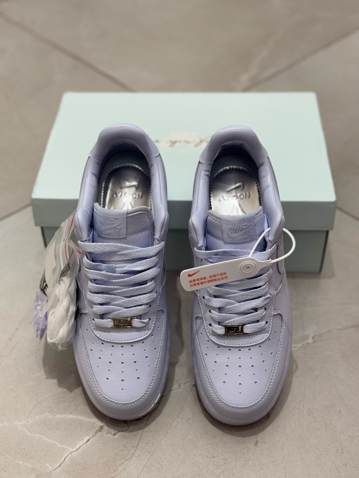 Nike Sneakers SH528002