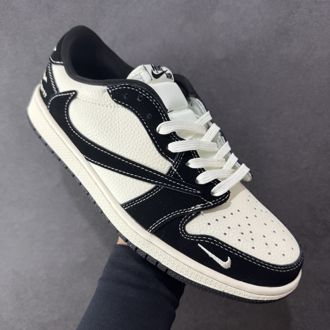 Jordan Sneakers SH528240