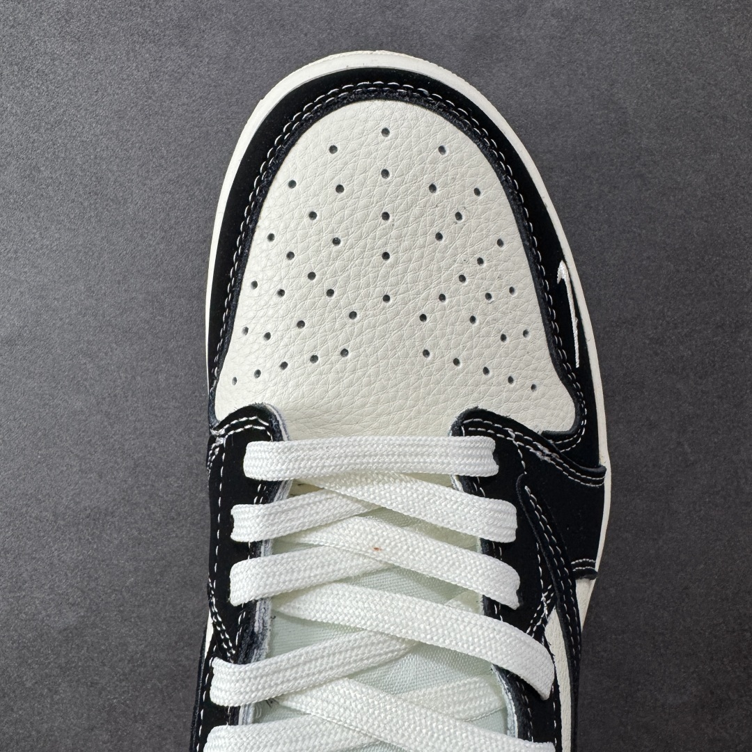 Jordan Sneakers SH528240
