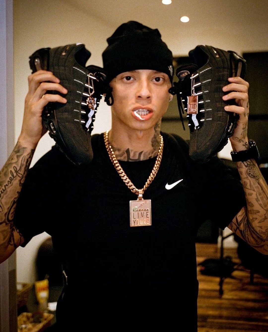 Nike Sneakers 528528